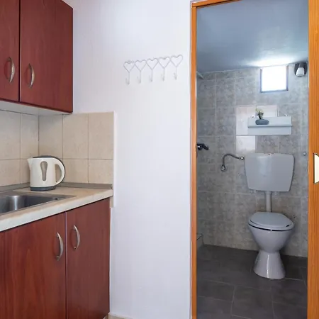 Aggelina House - Pigadaki * Skala Sikias