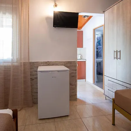 Aggelina House - Pigadaki Skala Sikias